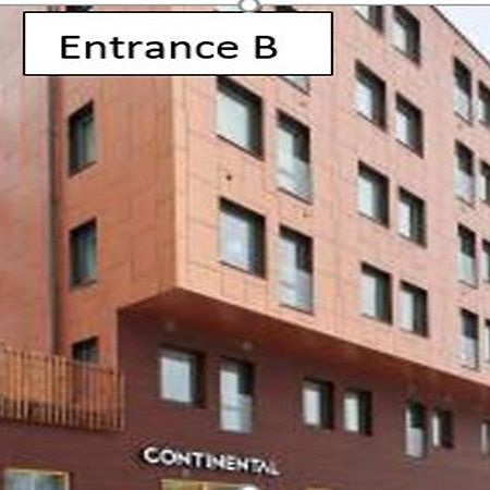 Continental Apartment Hotel Knivsta Knivsta  Extérieur photo