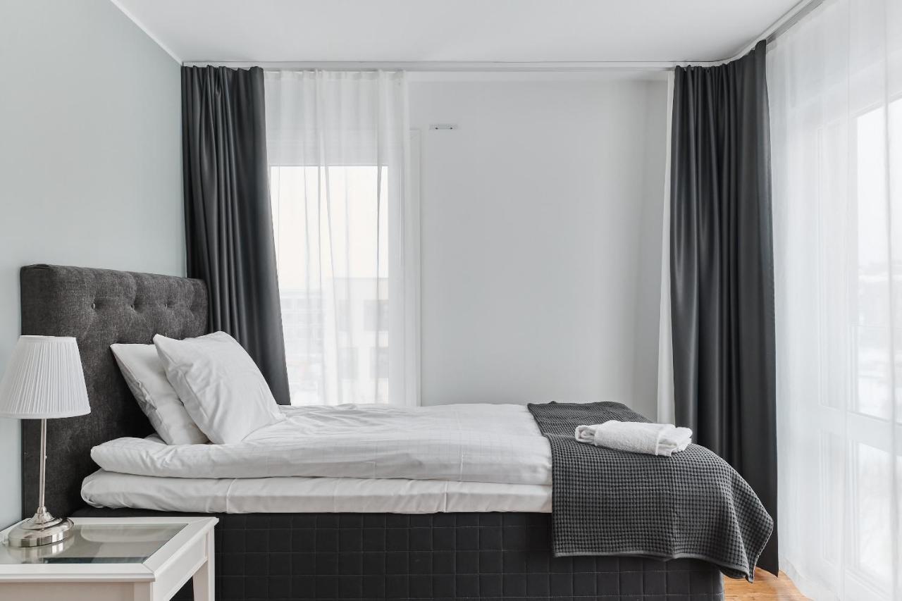 Continental Apartment Hotel Knivsta Knivsta  Extérieur photo