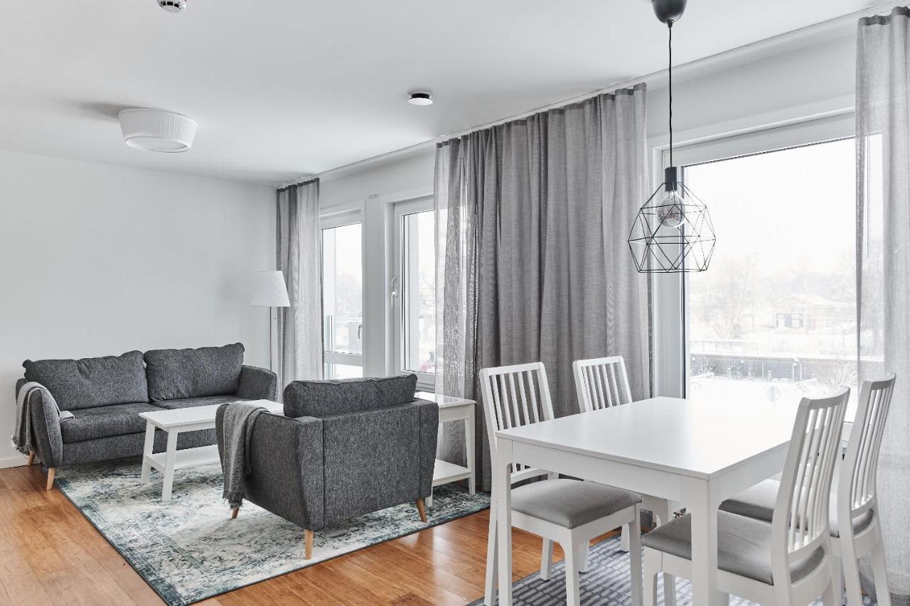 Continental Apartment Hotel Knivsta Knivsta  Extérieur photo